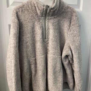 NWT 1/4 Zip Pullover